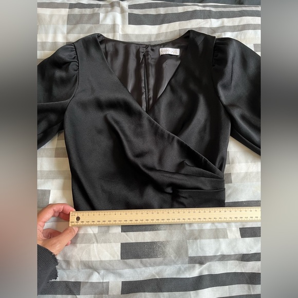 Kookai Size 34 Size 6 Black Crop 3/4 Sleeve Blouse Women’s Top Zip Back - Picture 9 of 14